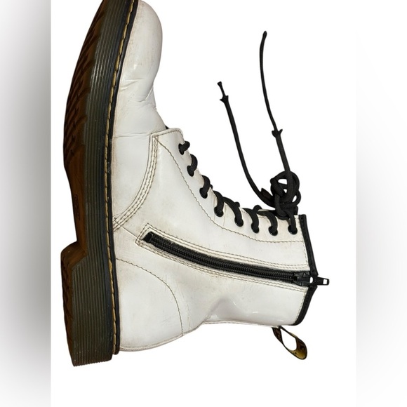 Dr. Martens White T Lamper Zavala 8 Eyelet Combat Boot EU 37 US L 6 US M 5 UK 4 - Picture 6 of 15